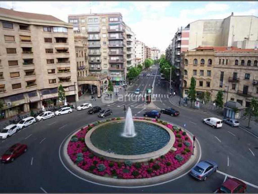 Puerta Zamora, Centro, Wifi Con Salón Y 2 Dormitorios, Parking Apartamento *