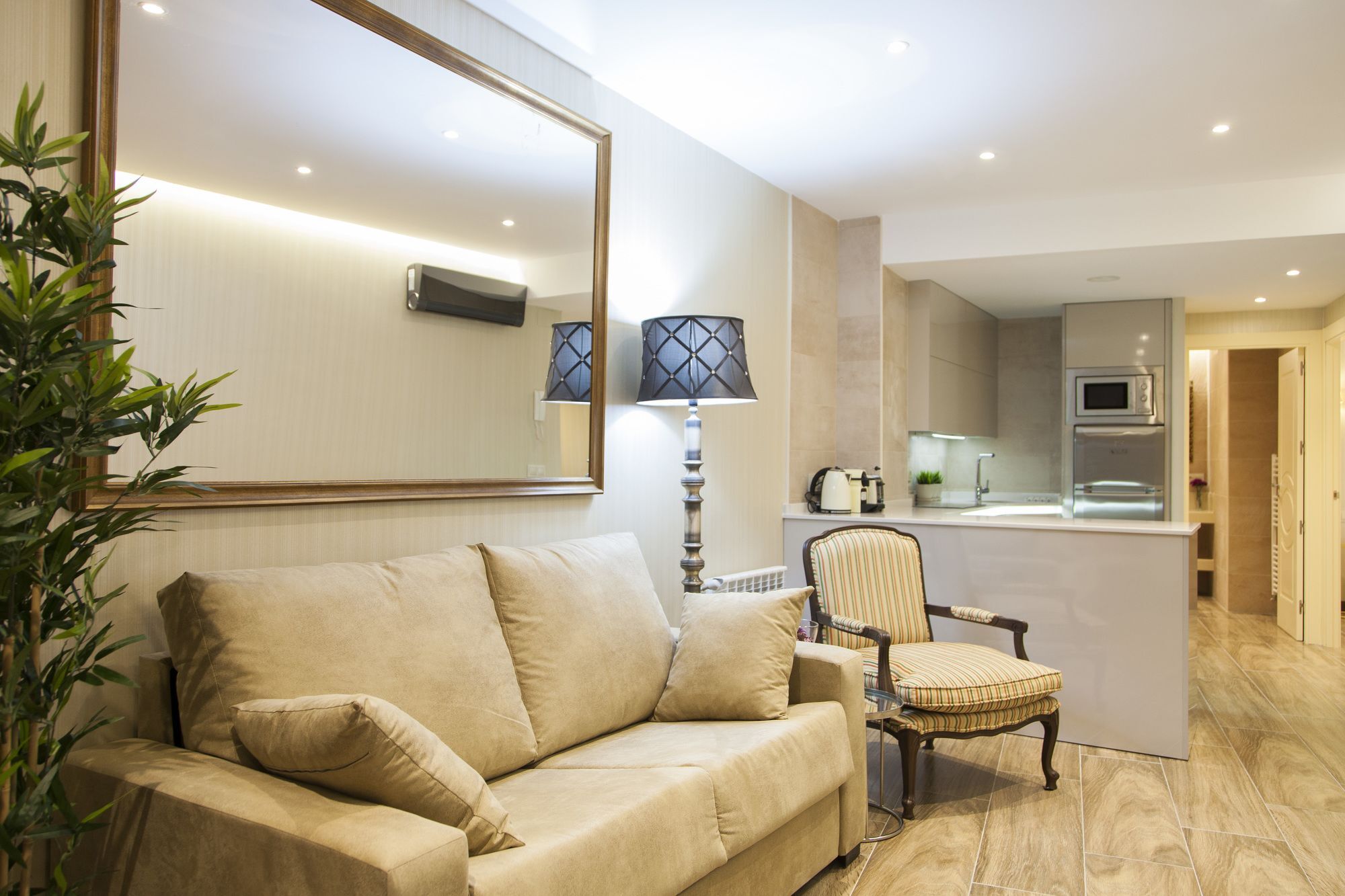 Apartamento Puerta Zamora, Centro, Wifi Con Salón Y 2 Dormitorios, Parking Salamanca